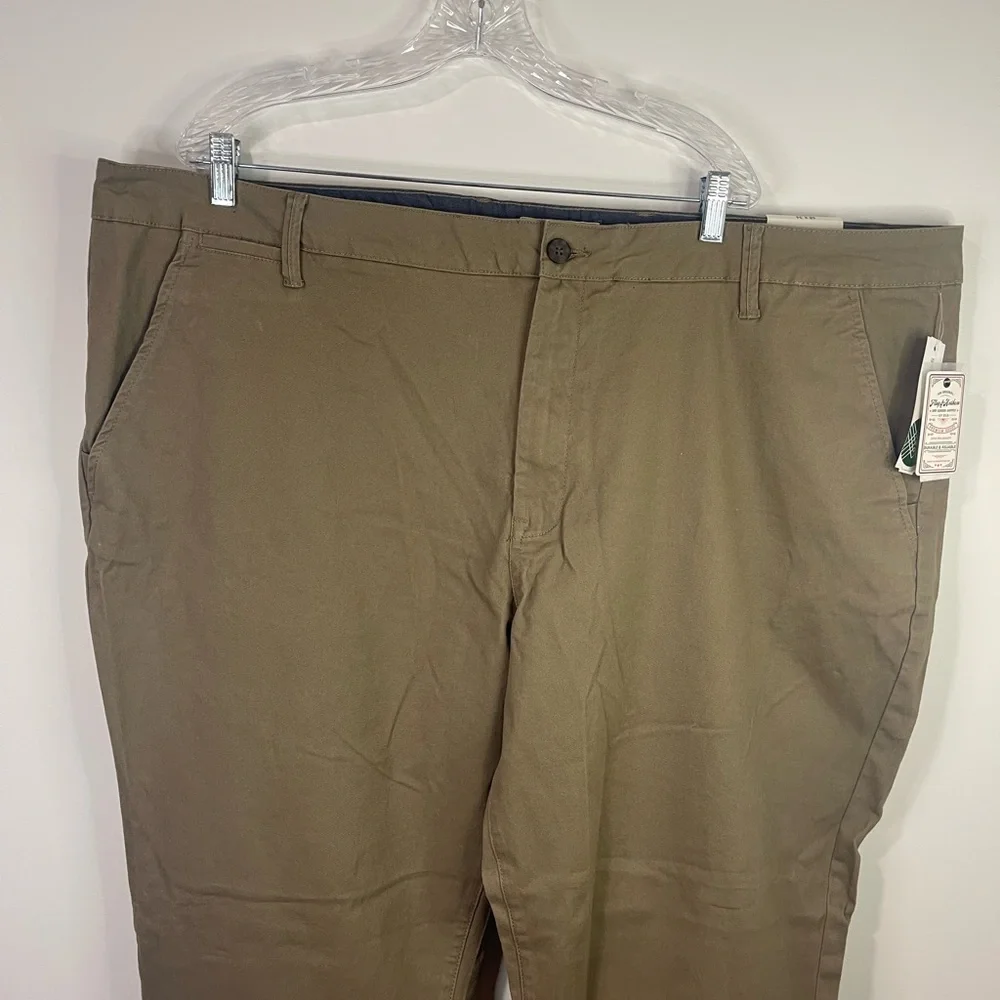 Flag & anthem‎ Classic Men's Khaki Chinos.